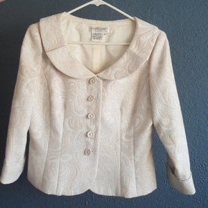 Beautiful Cream/White Coat